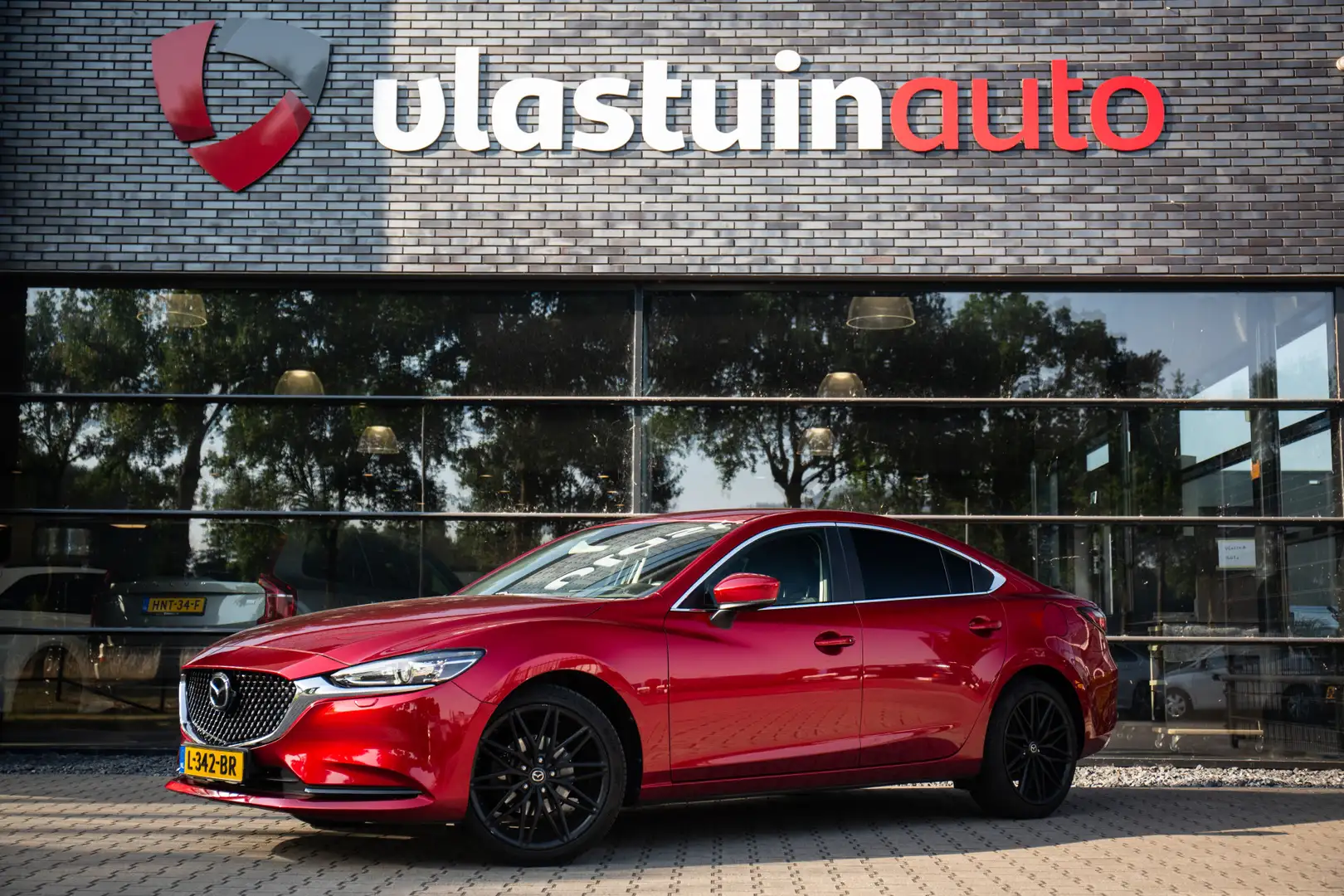 Mazda 6 2.0 SkyActiv-G 145 Business Comfort , Adap. cruise Rood - 1