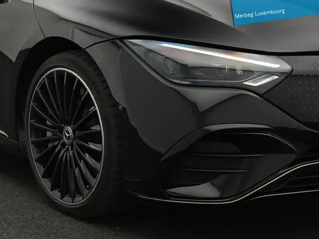 Mercedes-Benz Eqe view 9