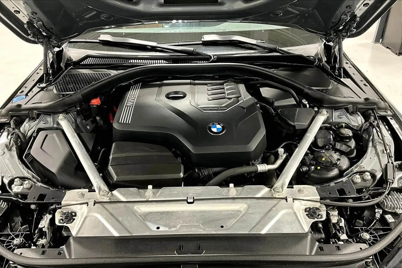 BMW 4 Series снимка BMW 4 Series