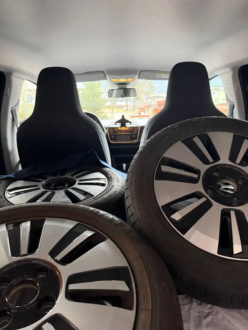 Volkswagen e-up! e-load up! 18,7kWh (mit Batterie) Schwarz - 1