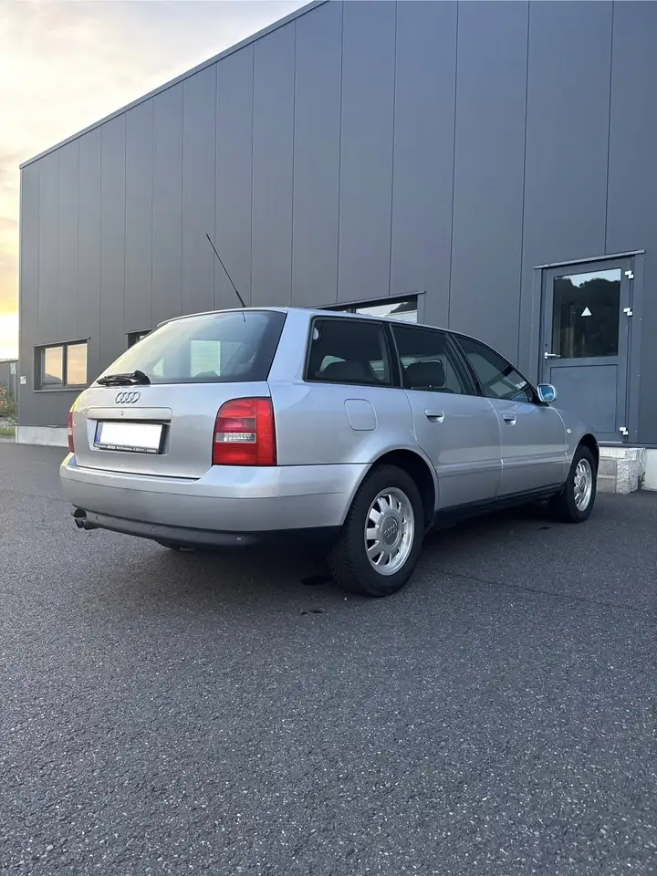 Audi A4 Avant 1.8 T, foto 5