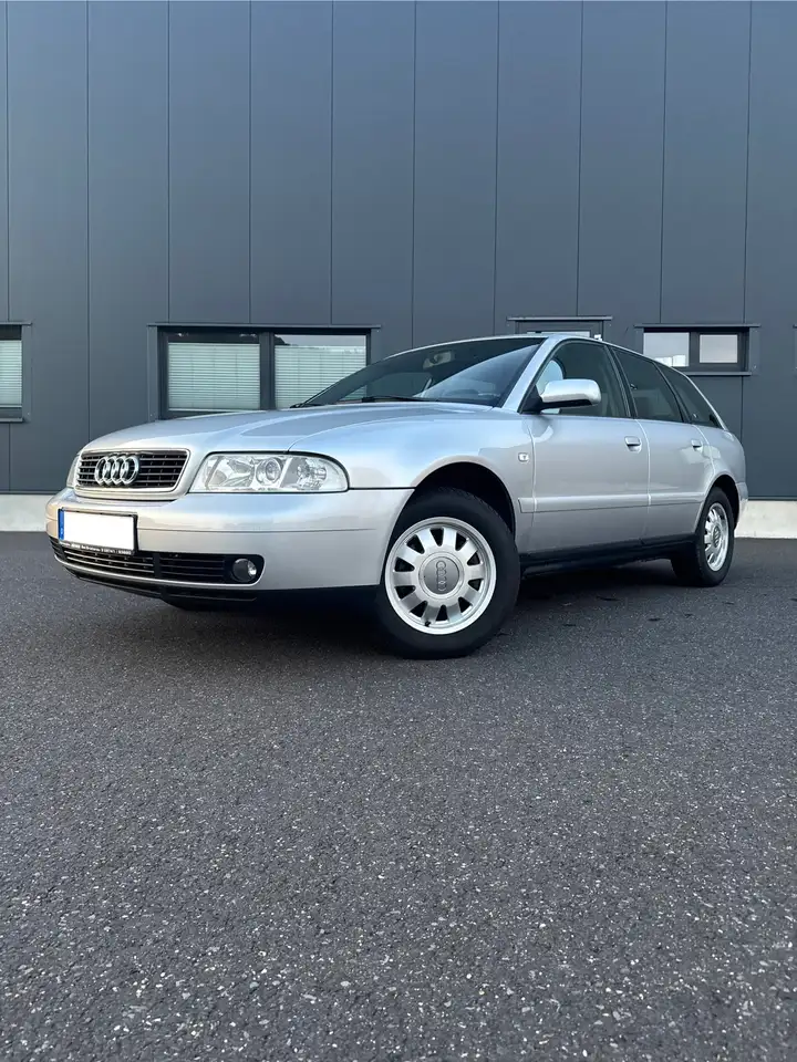 Audi A4 Avant 1.8 T, foto 1