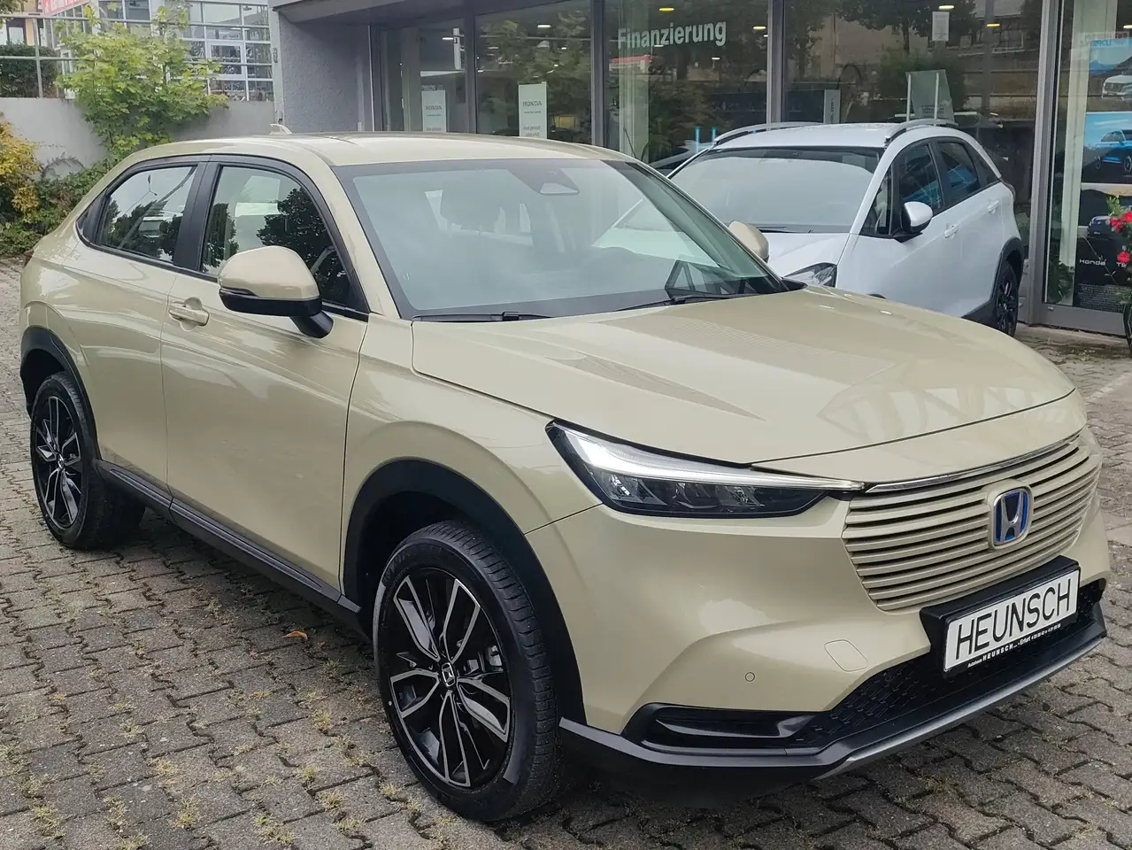 Honda HR-V Elegance Vollhybrid, миниатюра 3