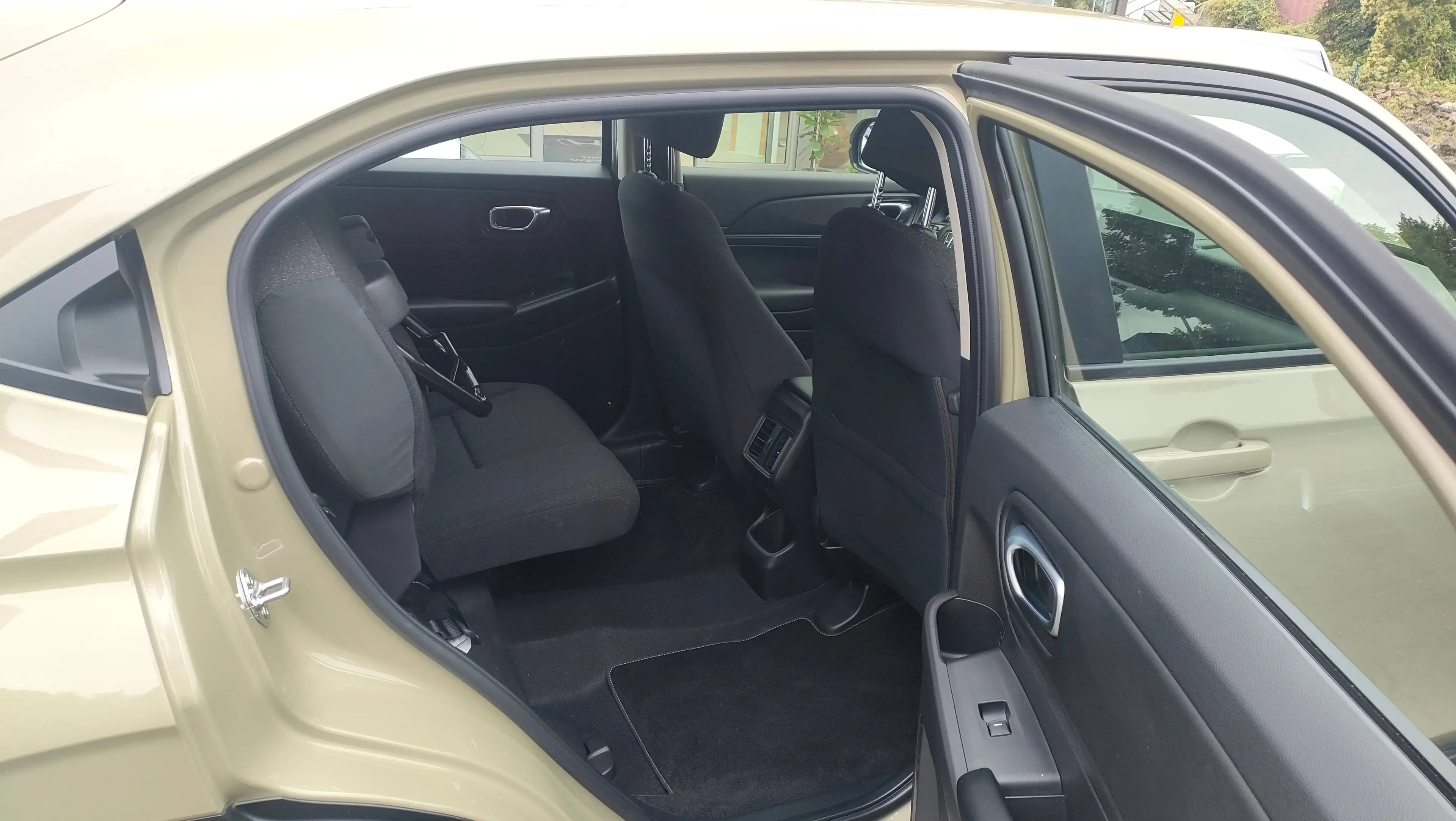 Honda HR-V Elegance Vollhybrid — photo 7