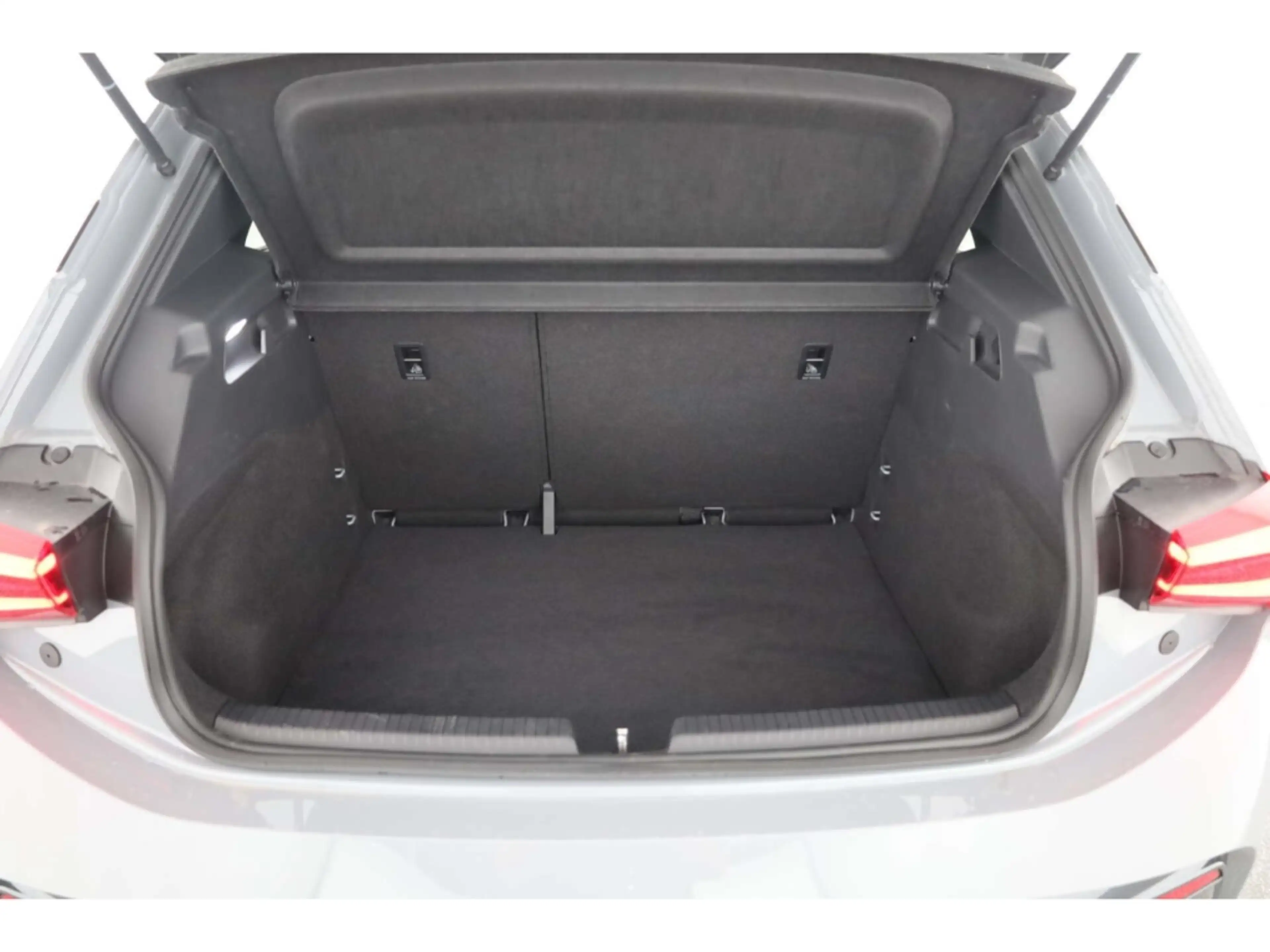 CUPRA Born 62 kWh P-Dach/Navi/LED/ACC/Kessy/Kamera — photo 12