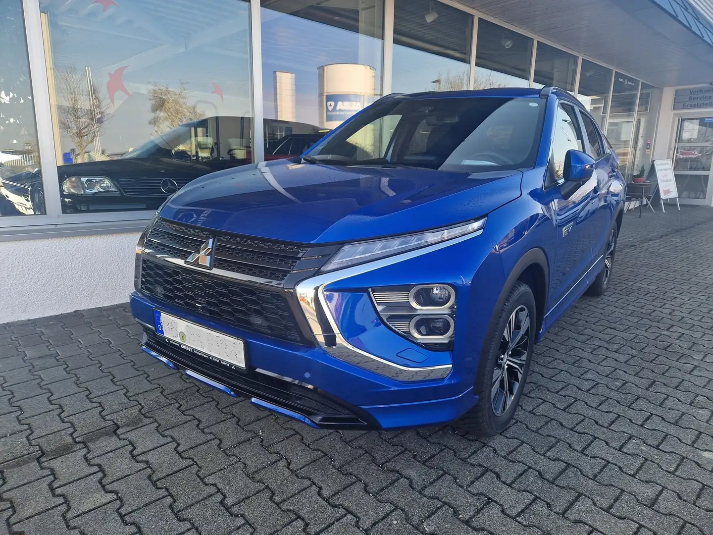 Mitsubishi Eclipse Cross Plug-In Hybrid 4WD Plus Select Blau - 2