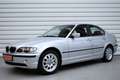 BMW 320 i+2.Hand+PDC+Tempomat+Schiebedach+38.200KM Silber - thumbnail 3