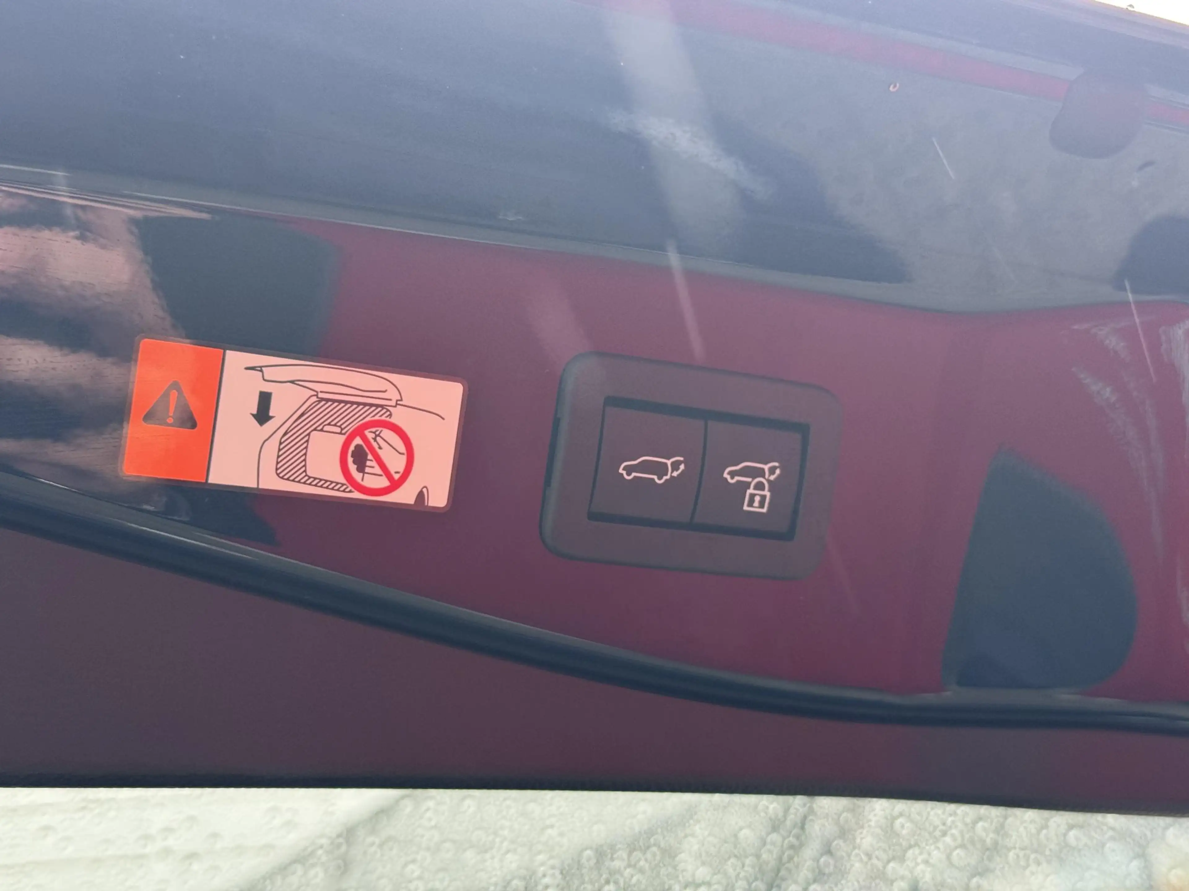 Toyota C-HR 1.8 Hybrid 140 First Edition NL-AUTO 1E EIGENAAR R — photo 18