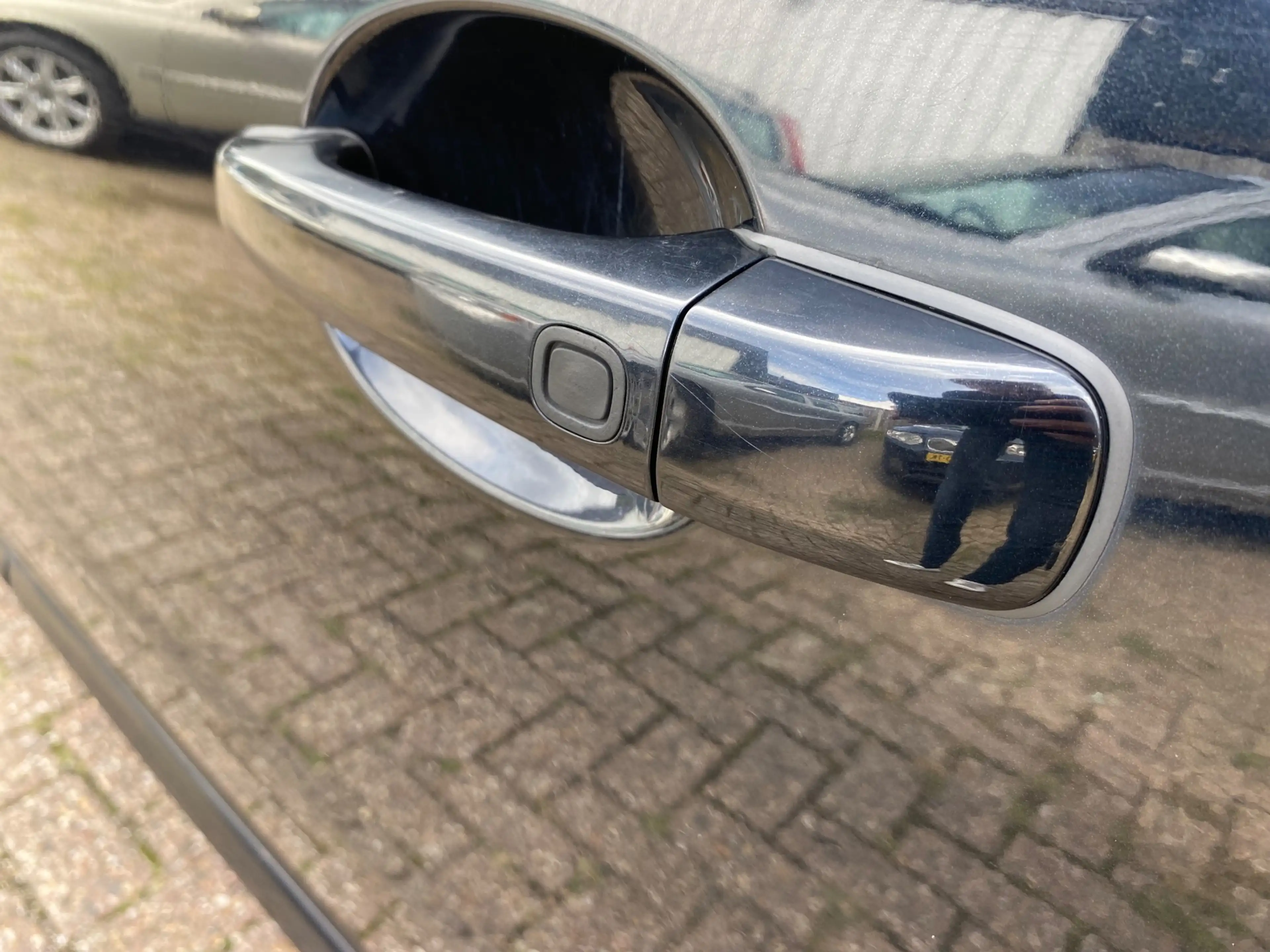 Volvo V70 2.5FT R-Design 230PK AUTOMAAT LEER / XENON / TREKH — photo 9