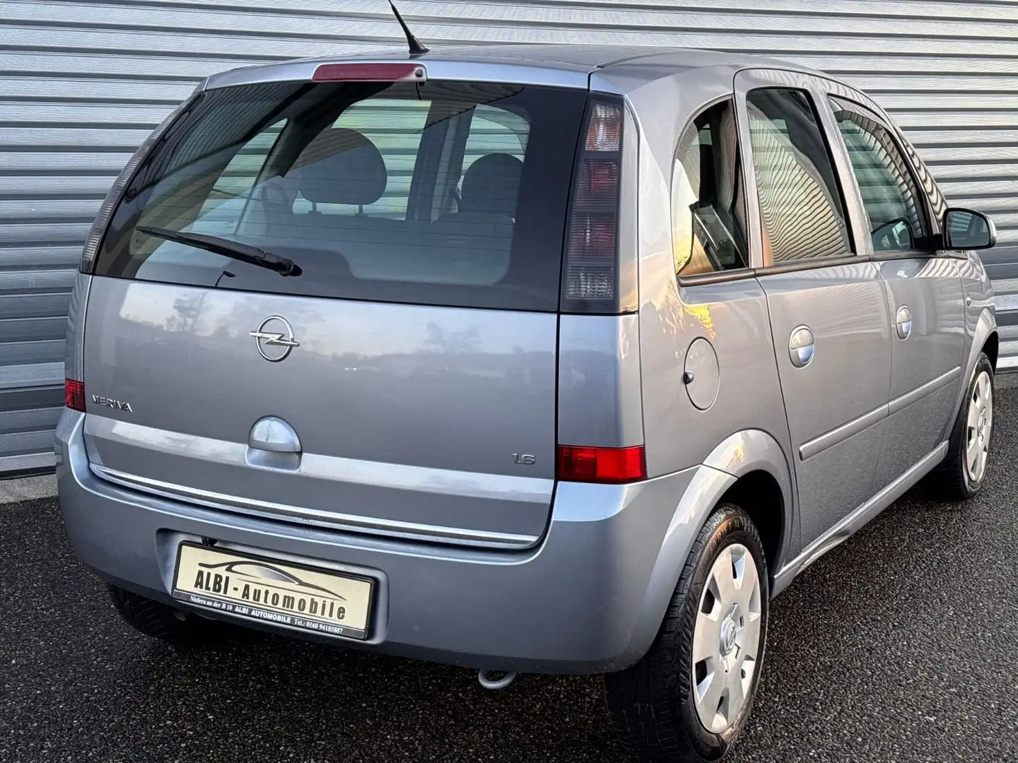 Opel Meriva Edition Grau - 2