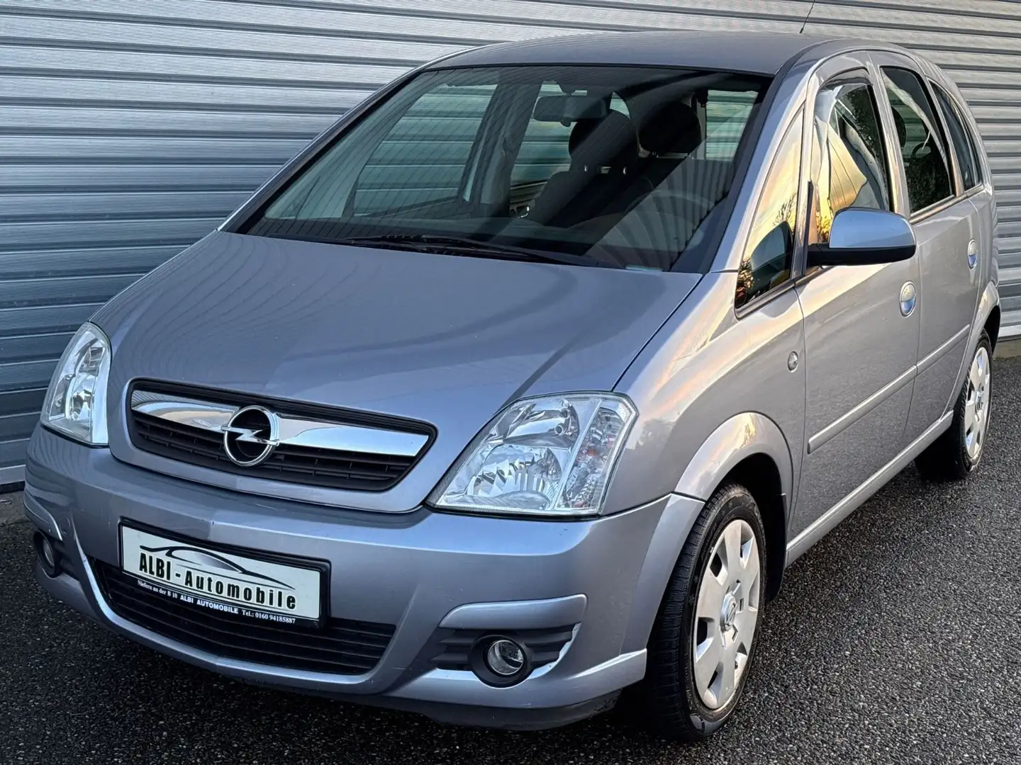 Opel Meriva Edition Grau - 1
