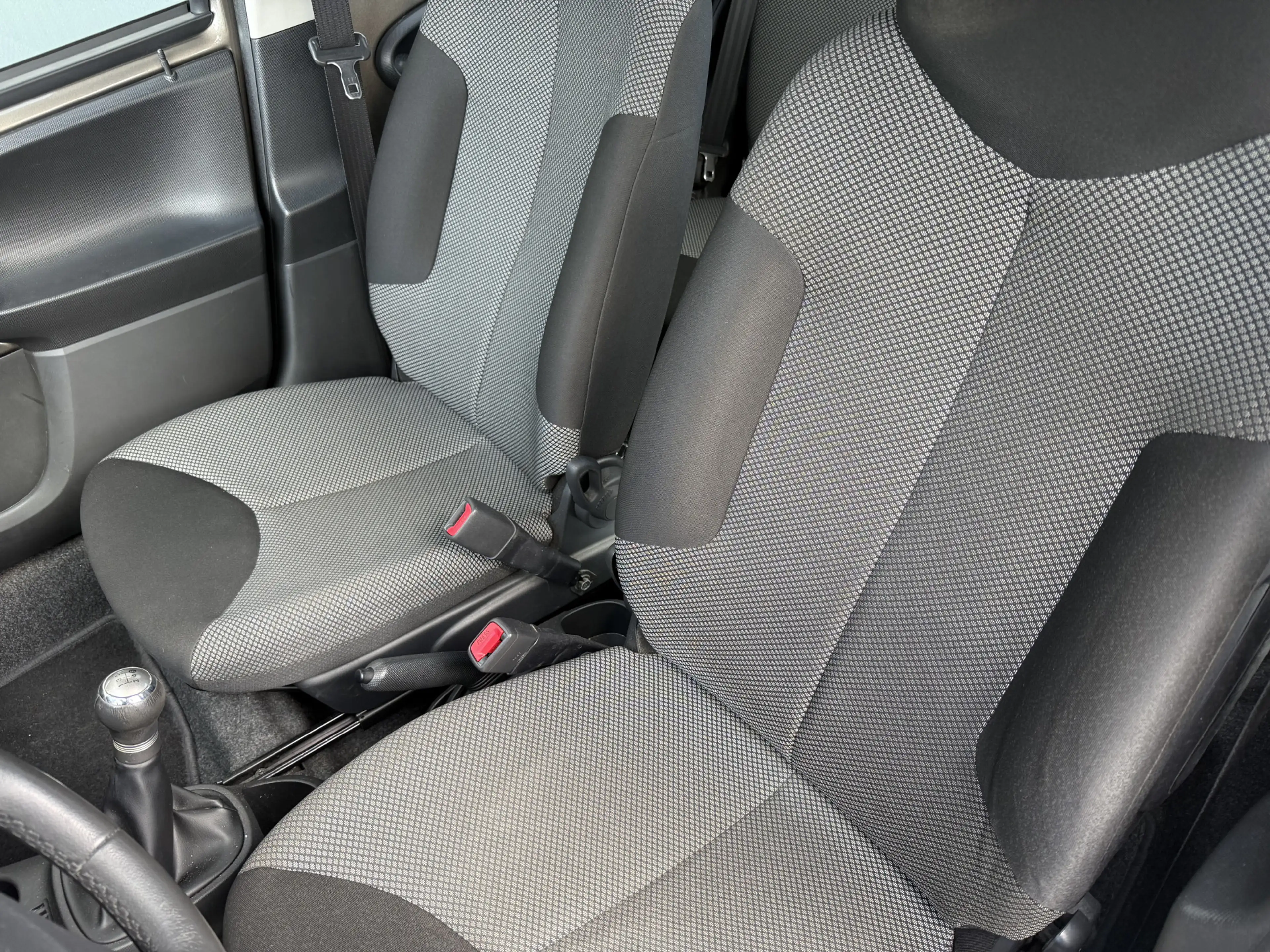 Toyota Aygo 1.0 VVT-i Aspiration Airco 5-drs — photo 23