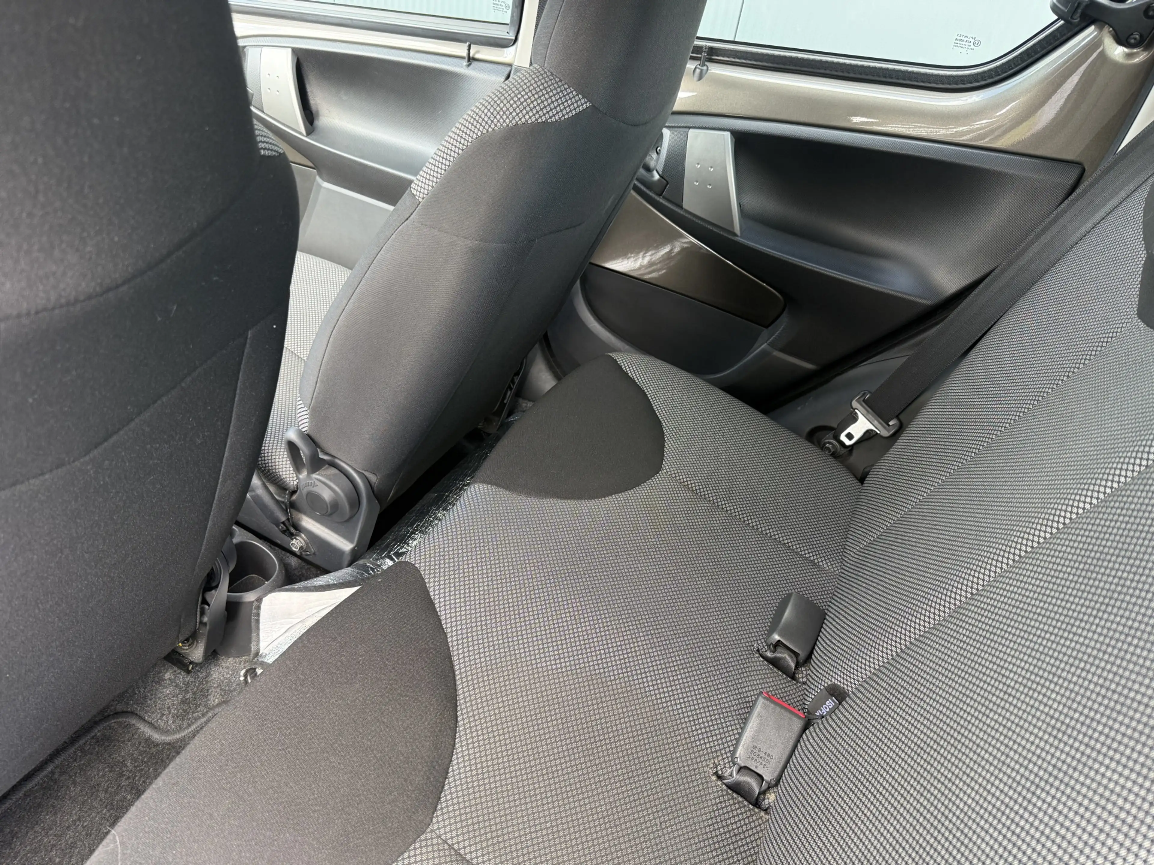 Toyota Aygo 1.0 VVT-i Aspiration Airco 5-drs — photo 24