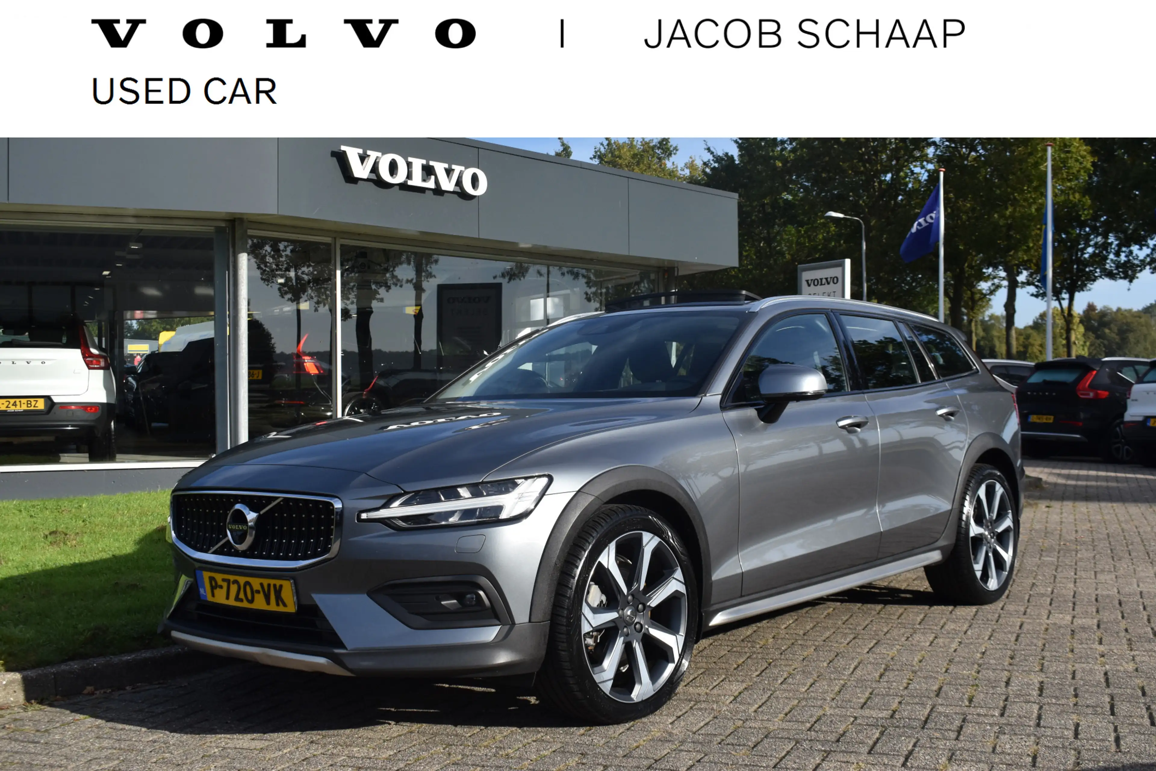 Volvo V60 Cross Country B4 212PK AWD Intro Edition | Diesel | Trekhaak | B