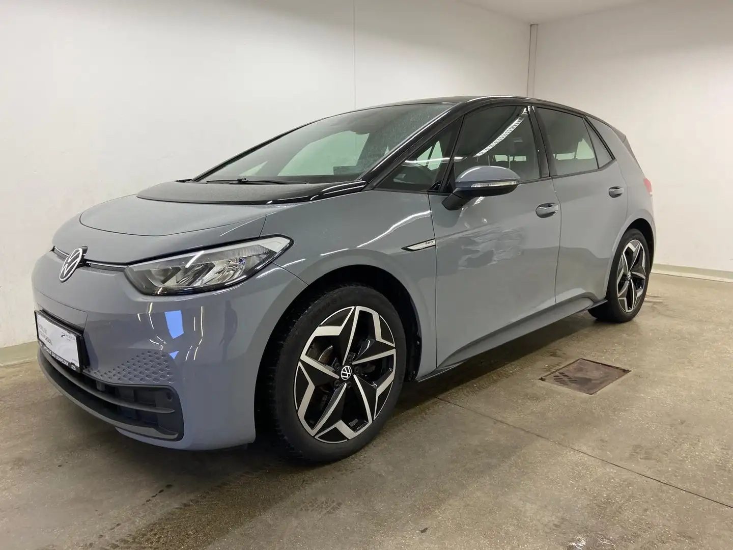 Volkswagen ID.3 Pro Performance 150 kW Grau - 1