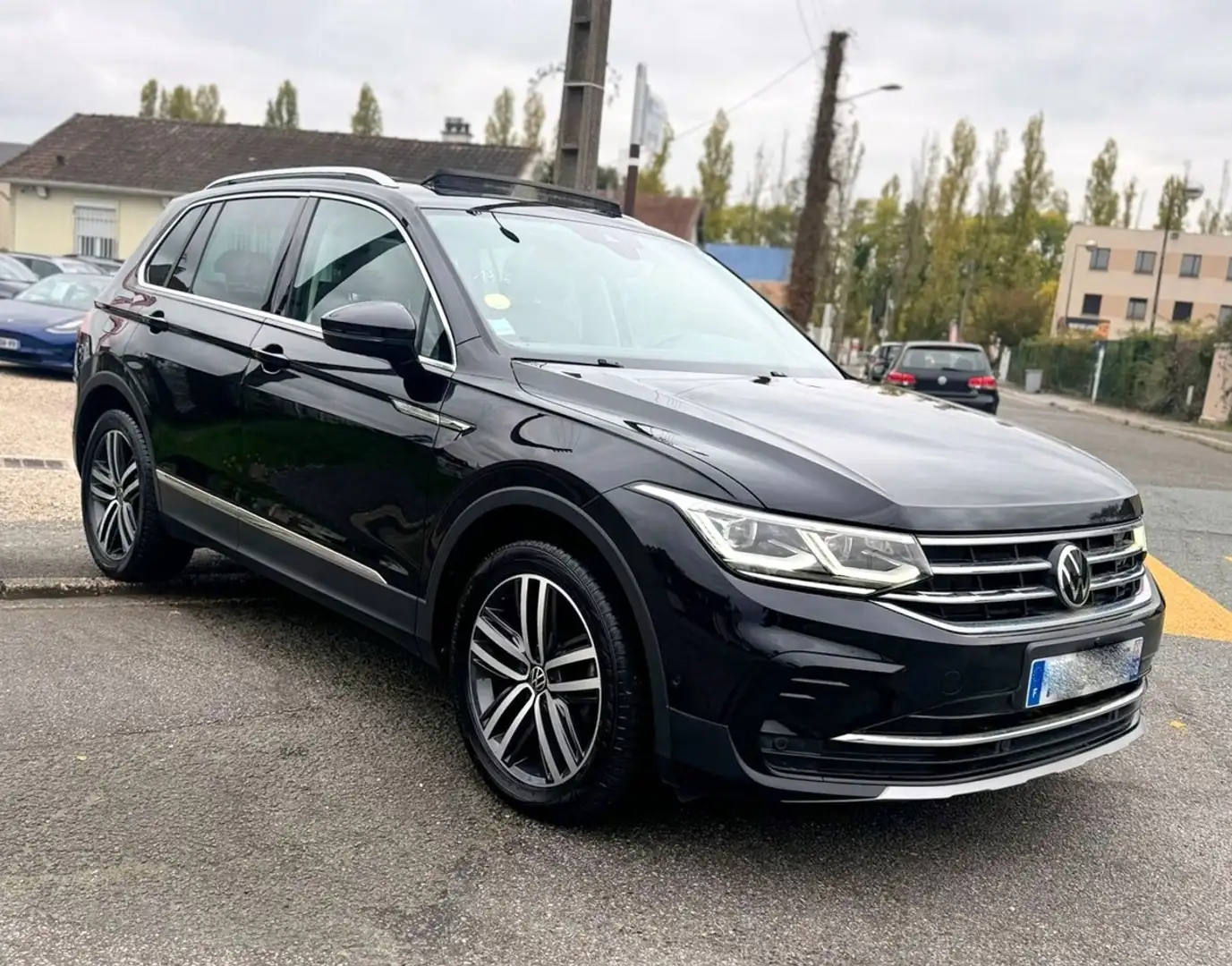 Volkswagen Tiguan 2.0 TDI 150 DSG7 ELEGANCE EXCLUSIVE TOIT OUVRANT CUIR 27492HT ENTRETIEN A JOUR TBE Negro - 1