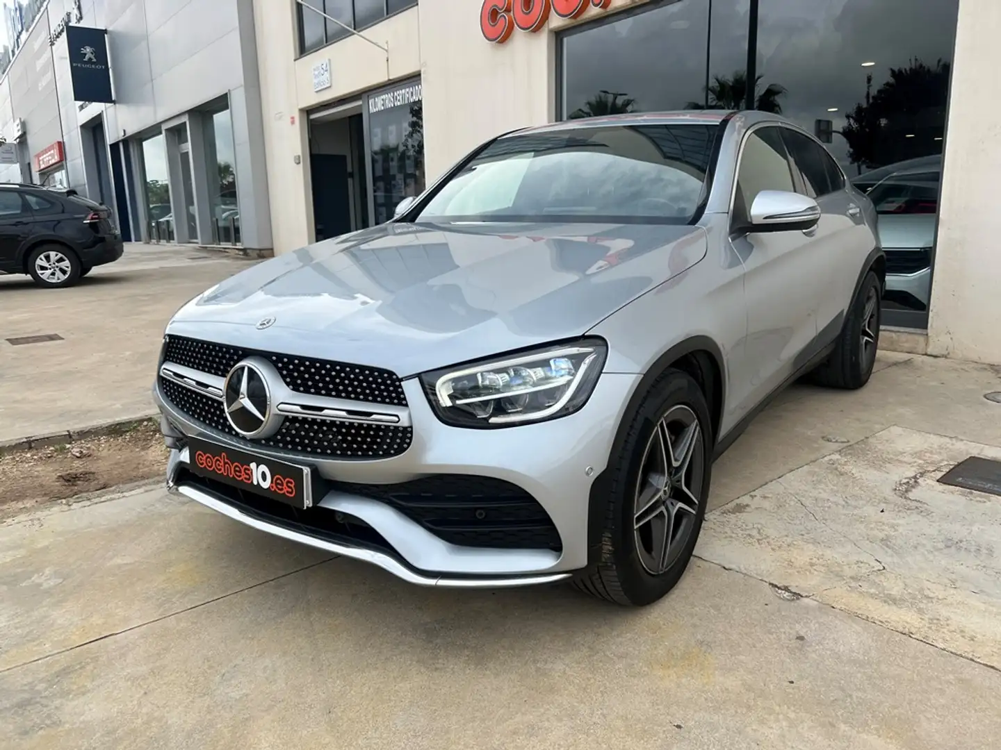 Mercedes-Benz GLC 200 Coupé 200d 4Matic 9G-Tronic Plateado - 2