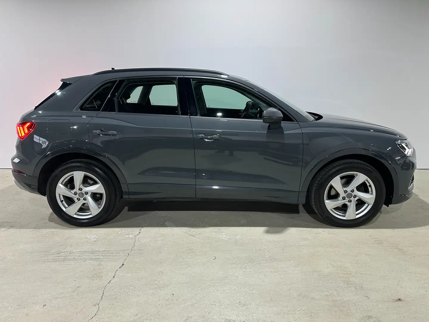Audi Q3 35 TFSI advanced| Virtual | Kamera | LED | Keyless Grigio - 2