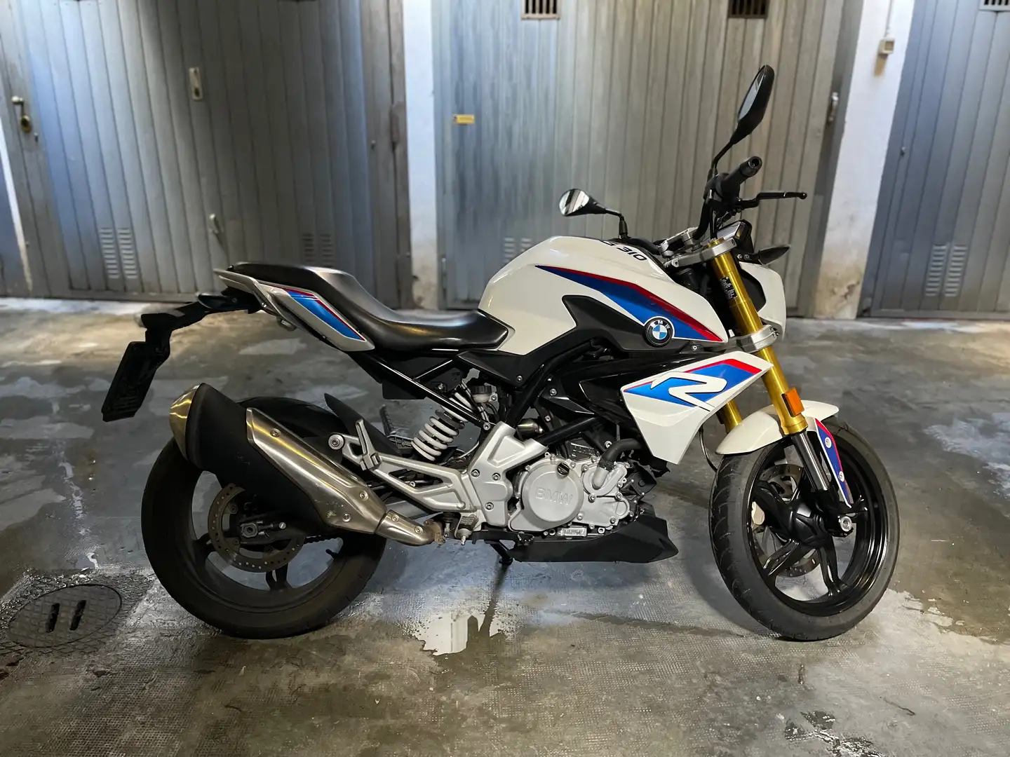 BMW G 310 R - 1