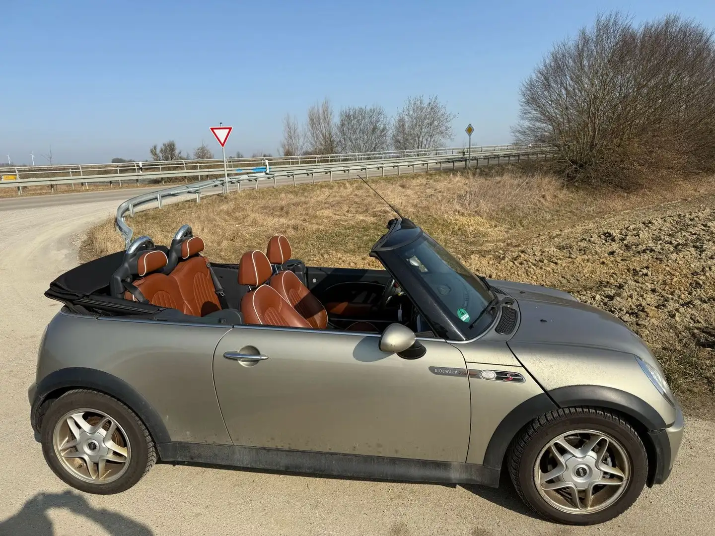 MINI Cooper S Cabrio Cooper S Sidewalk Silber - 2