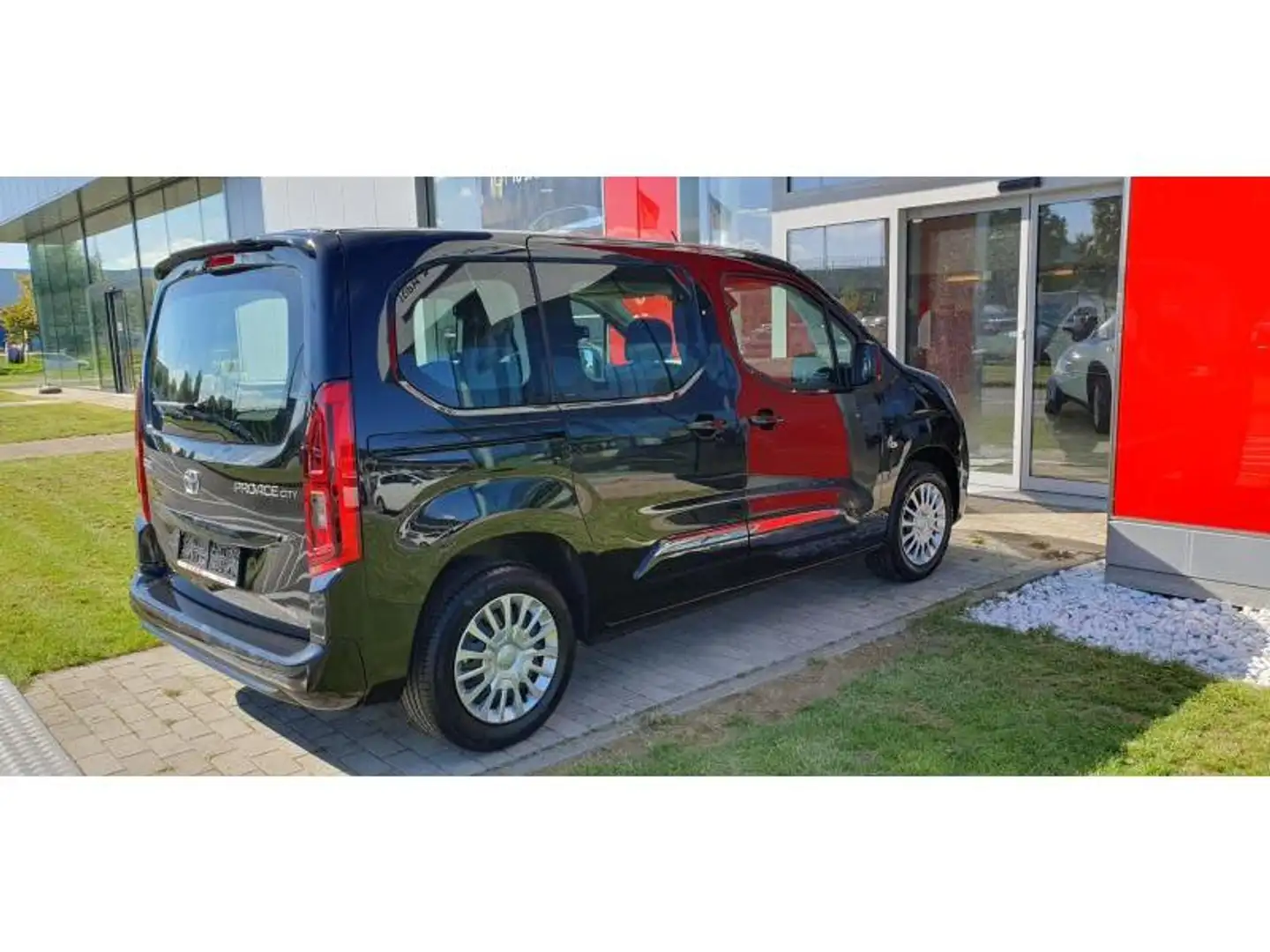 Toyota Proace City Shuttle Black - 2