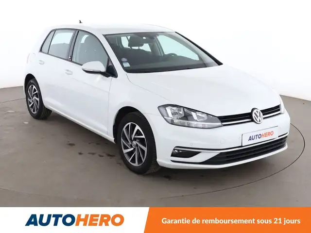 Volkswagen Golf view 8