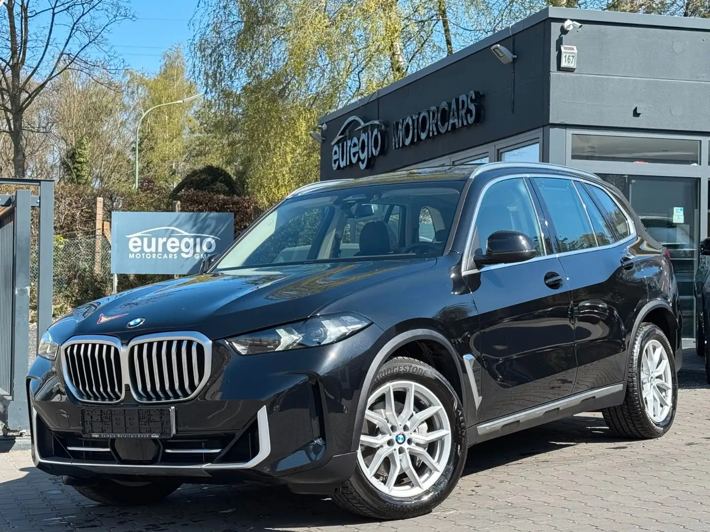BMW X5 40 i xDrive Aut. - 1 Hand - Sportpaket /// Schwarz - 1