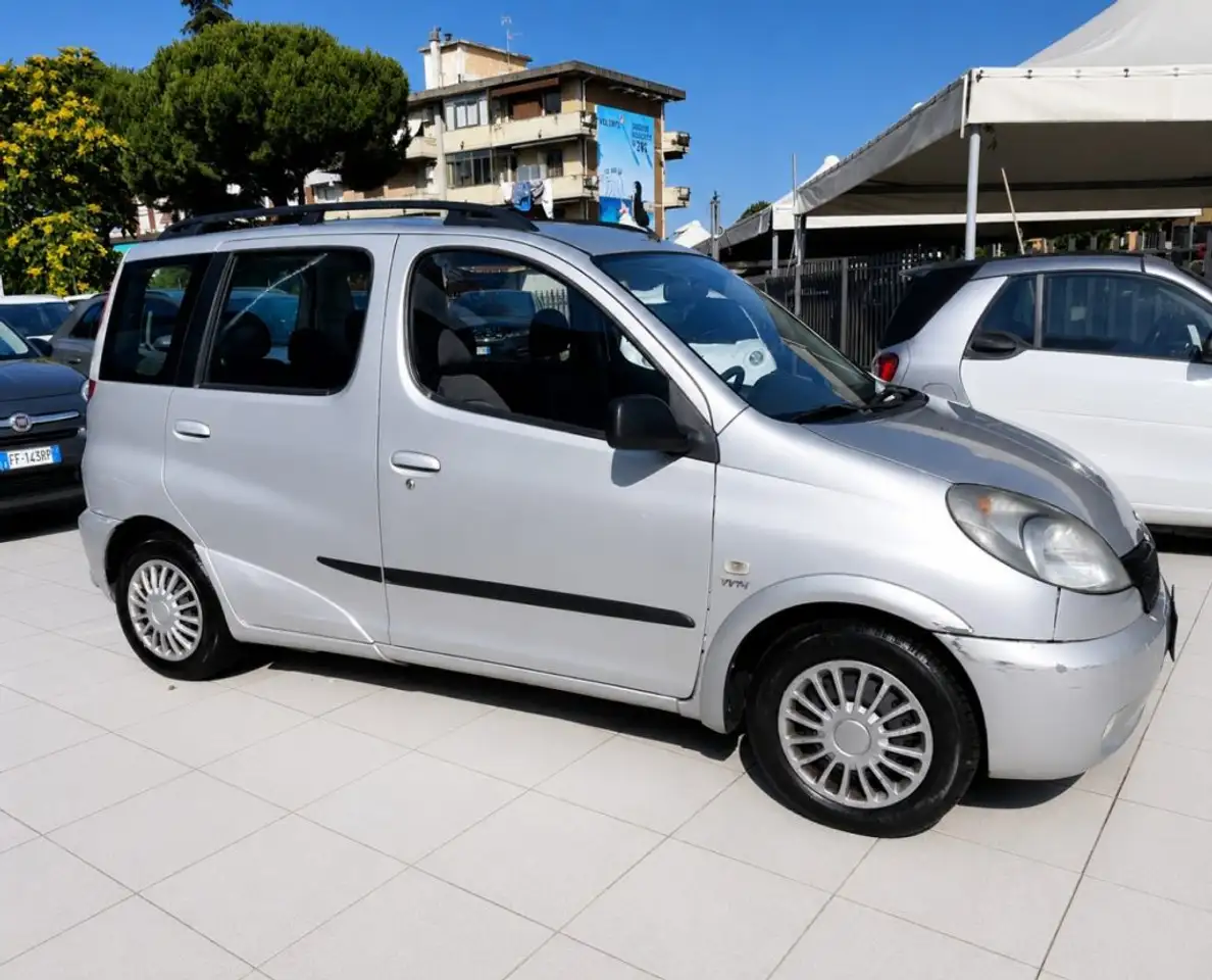 Toyota Yaris Verso 1.3i 16V Ok Neopatentati, foto 5