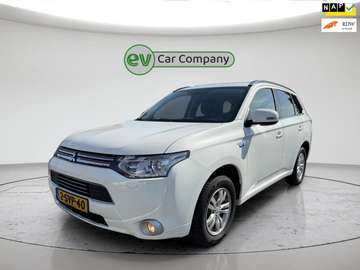 2.0 PHEV instyle+ | Trekhaak | Camera | Cruise Con