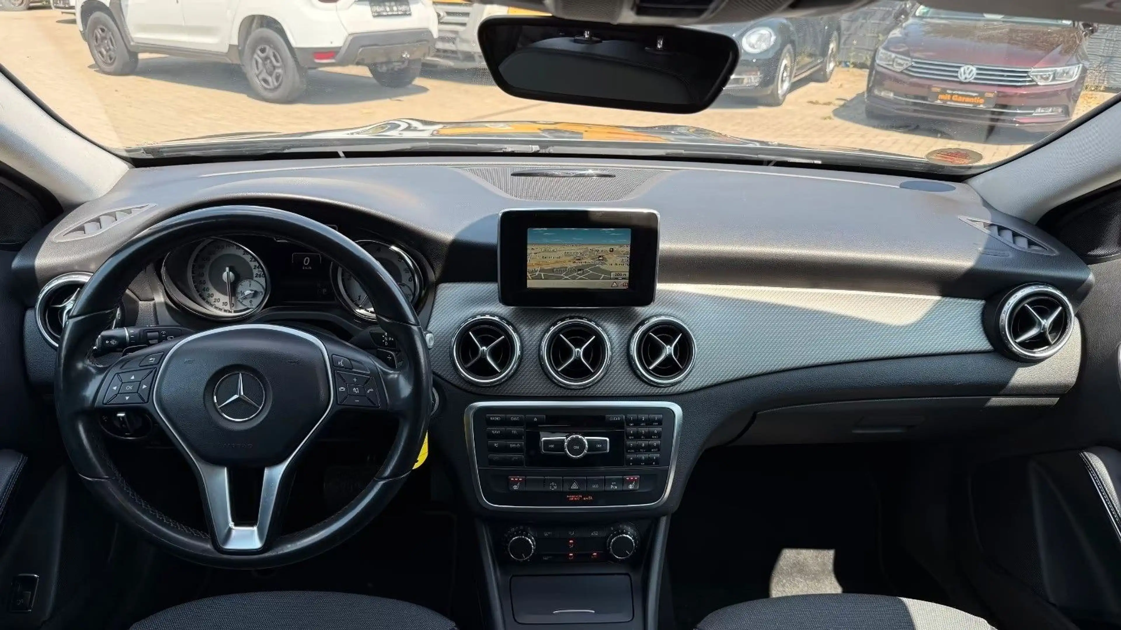 Mercedes-Benz GLA 200 CDI Style Automatik-Navi-Leder-Xenon-LM — photo 9