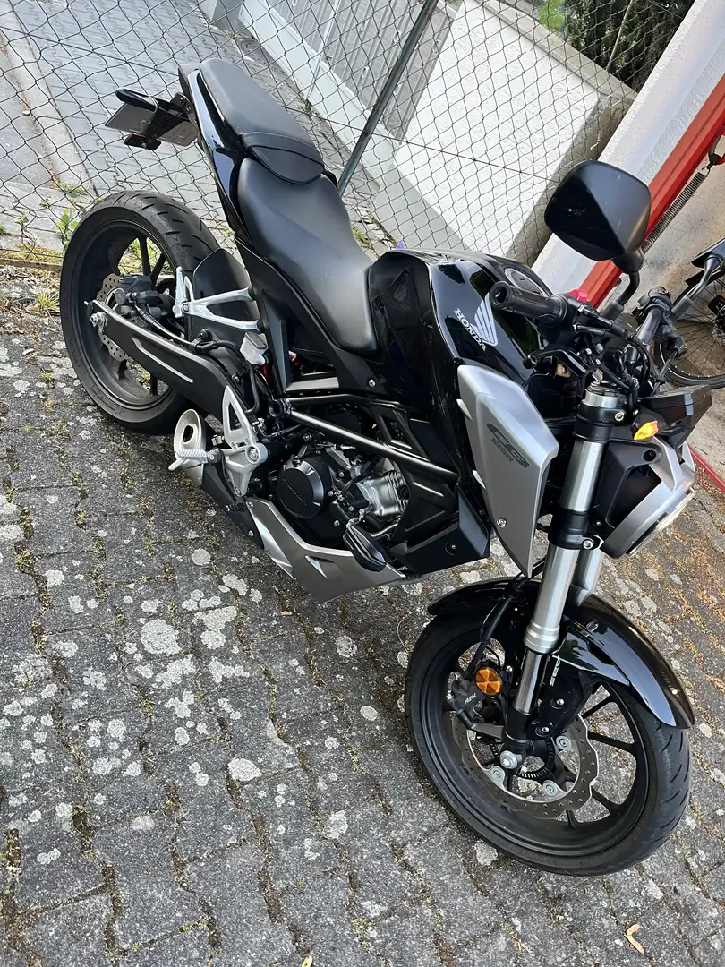 Honda CBR 125 Nakedbike Negru - 1