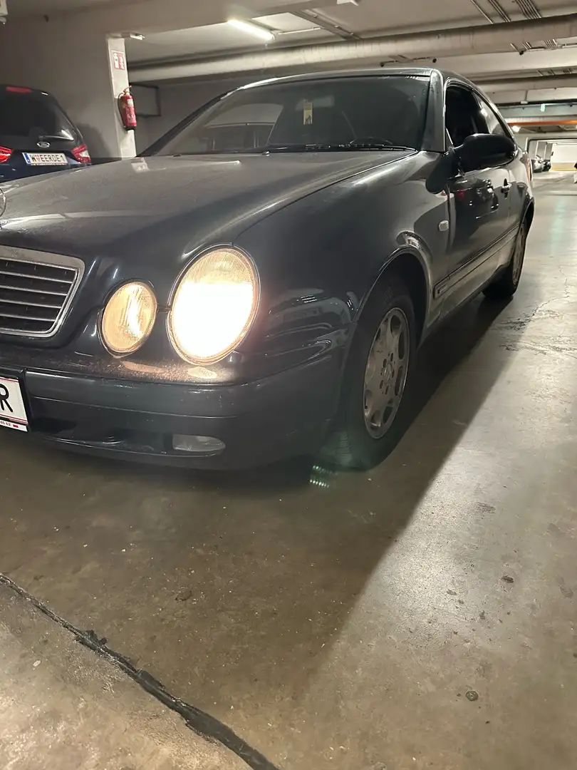 Mercedes-Benz CLK 200 Elegance Aut. - 2