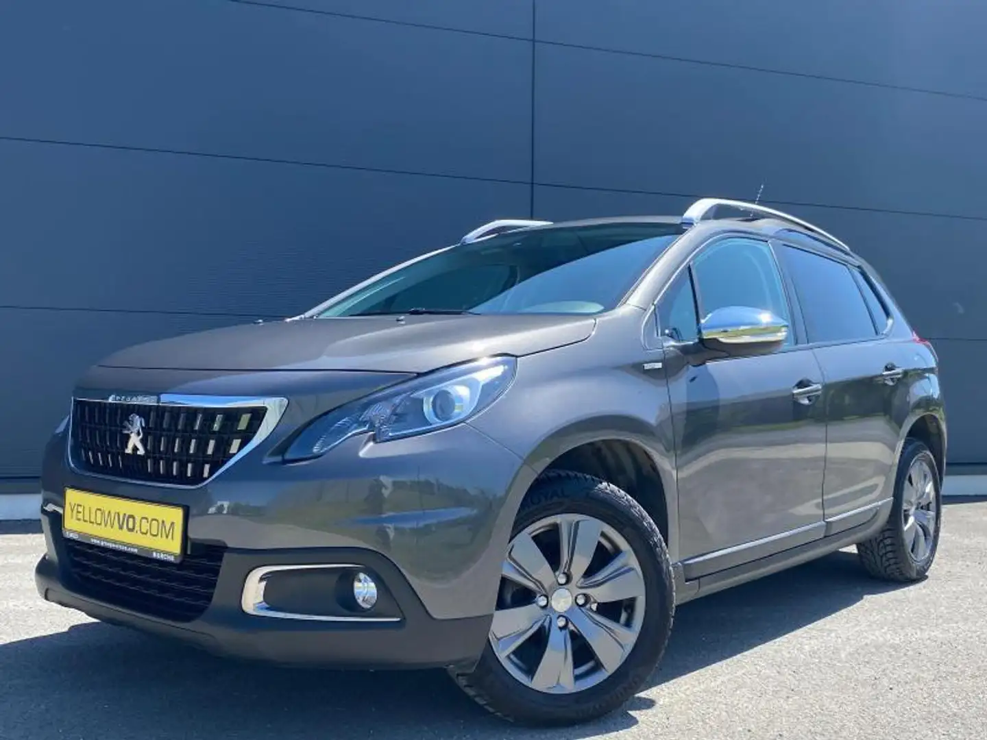 Peugeot 2008 Style / GPS / 82ch Grijs - 1