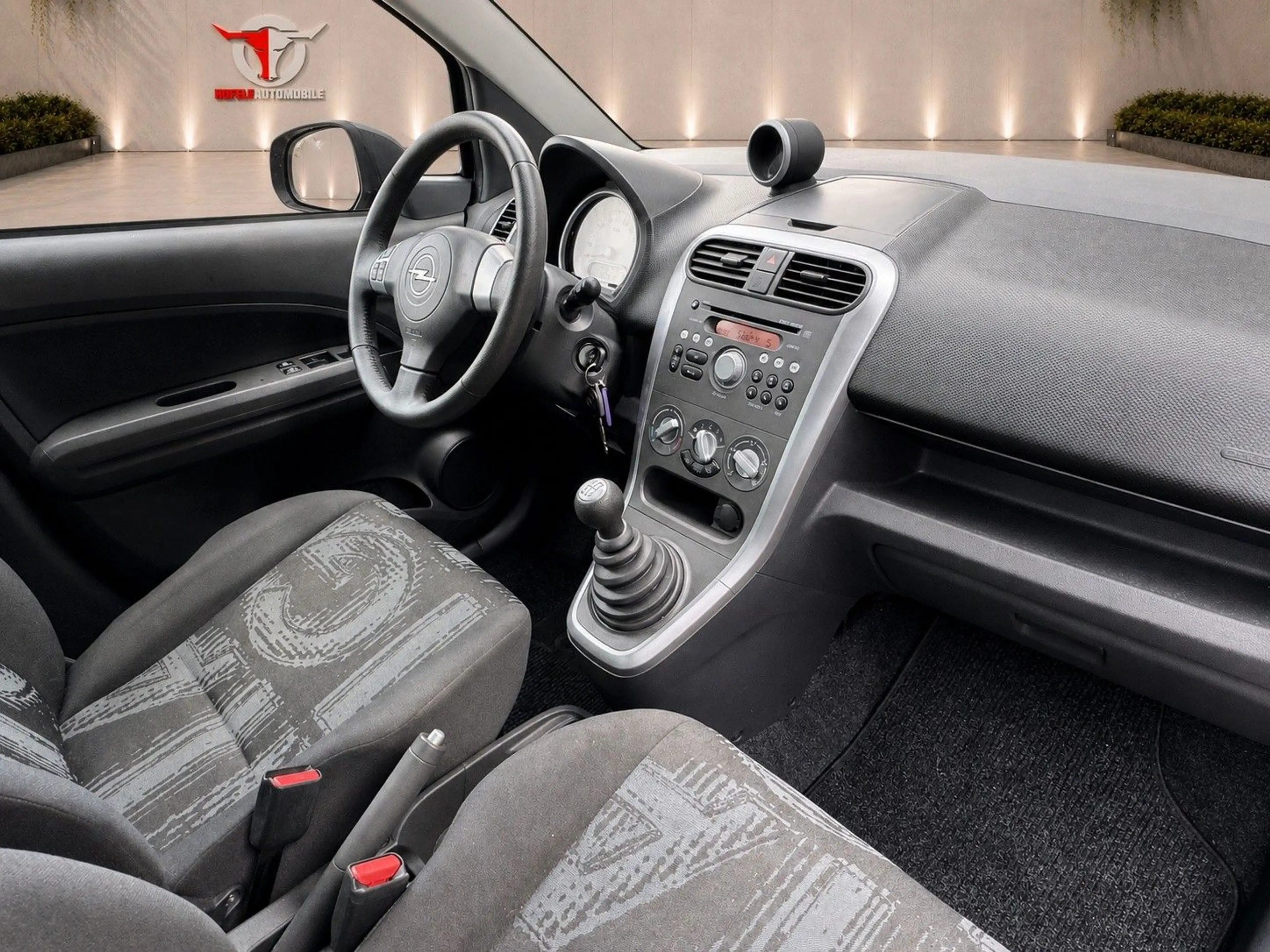 Opel Agila B Edition**KLIMA/SHZ/ 32 TSD KM** — photo 11