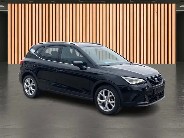 Seat Arona view 4