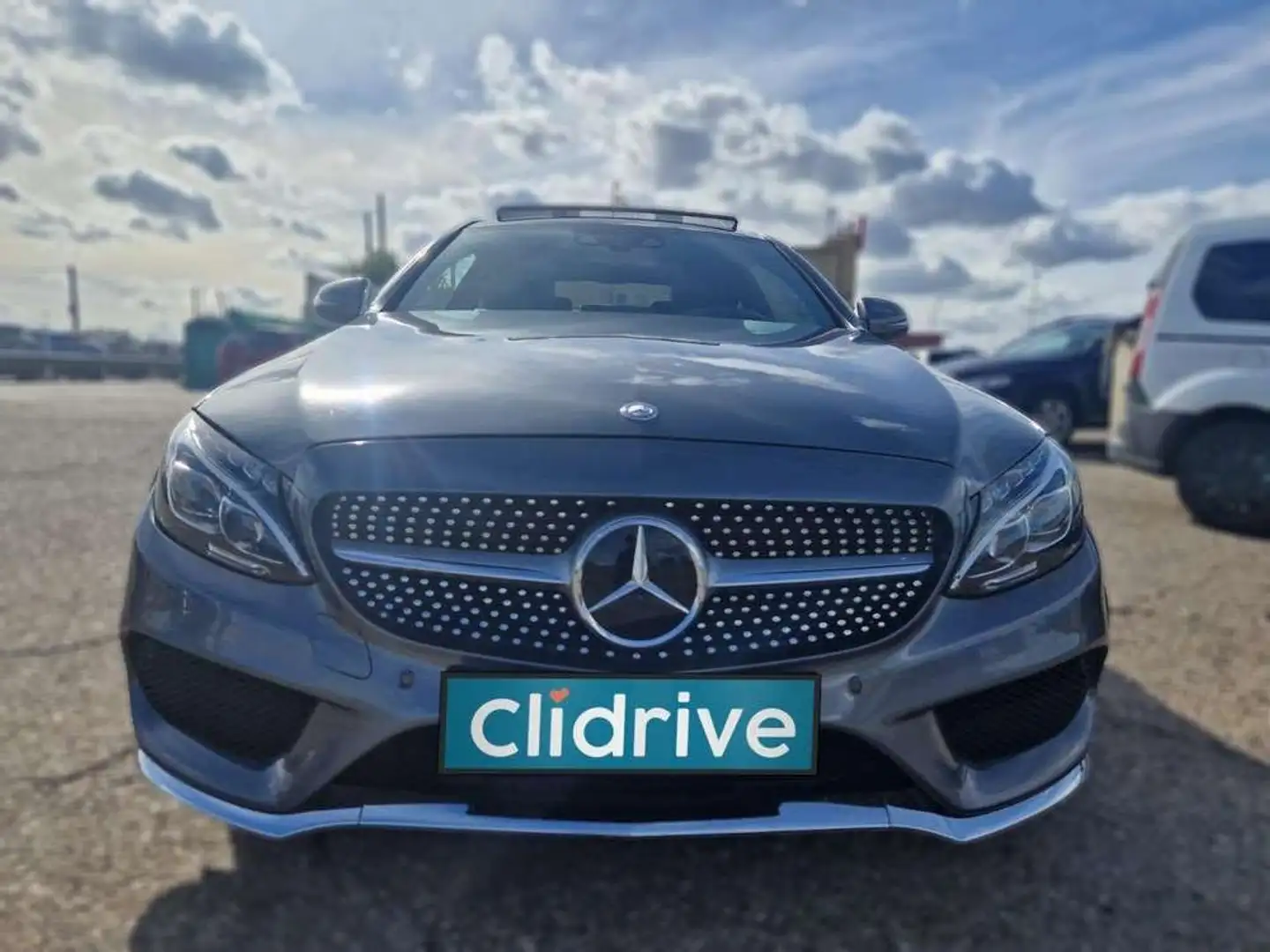 Mercedes-Benz C 300 Coupé AMG Line Gris - 2