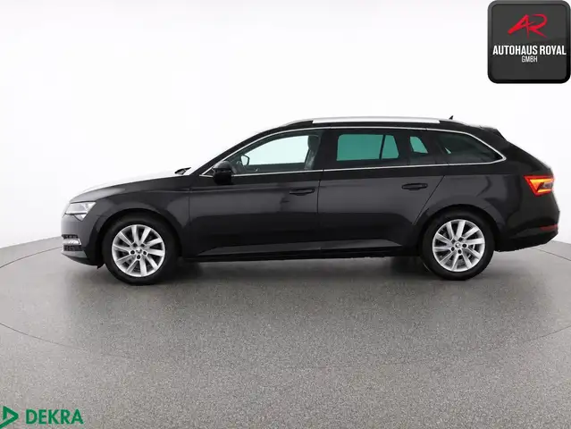 Skoda Superb view 2