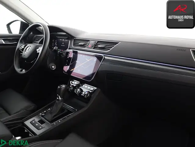 Skoda Superb view 11