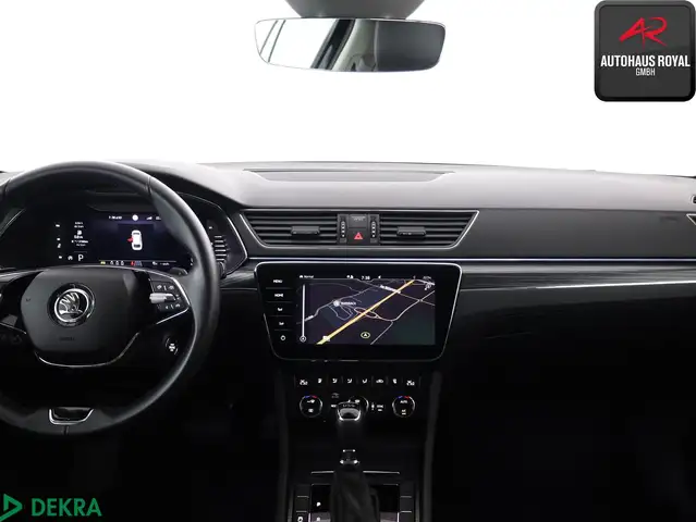 Skoda Superb view 9