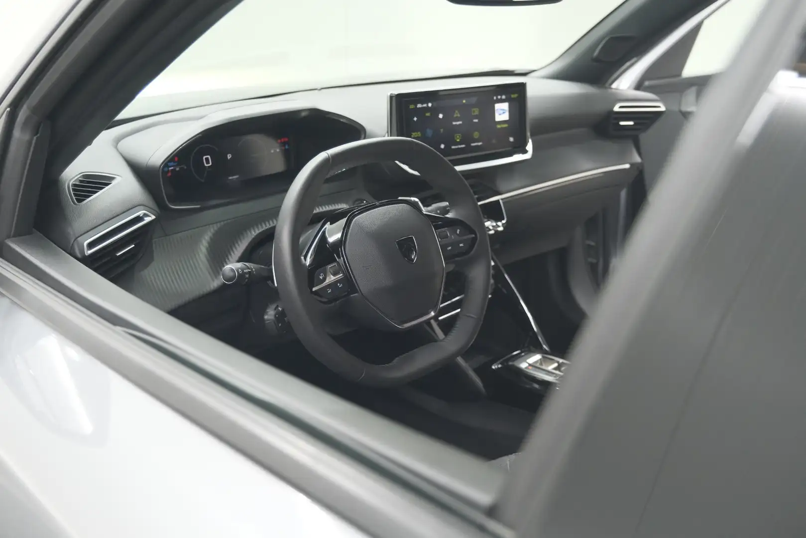 Peugeot 2008 Hybrid 136 e-DSC6 Allure | 360 Camera | Adaptieve Gris - 2