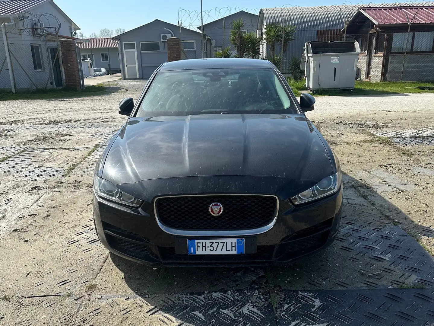 Jaguar XE XE 2.0d Pure 180cv Nero - 2