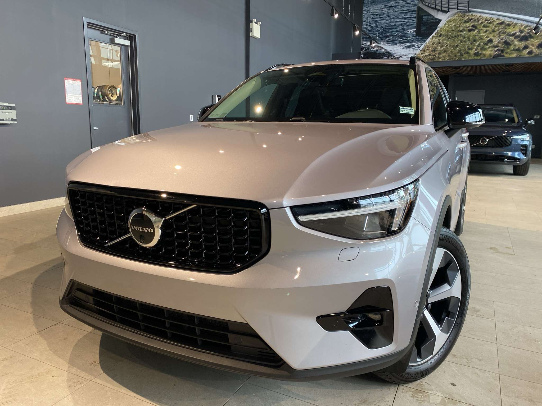 2026 Volvo XC40 B5 AWD Plus Dark Theme
