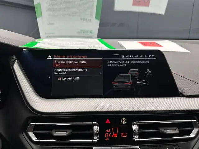BMW 2 Series view 23