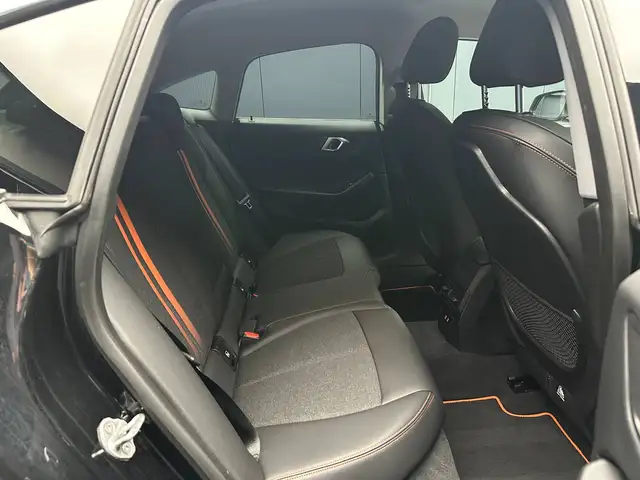 BMW 2 Series view 25