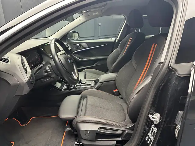 BMW 2 Series view 14