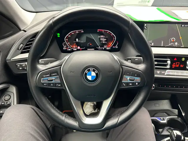 BMW 2 Series view 16