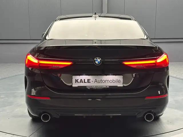 BMW 2 Series view 4