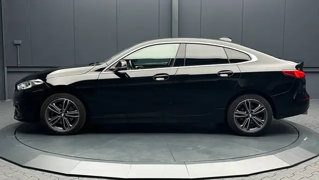 BMW 2 Series view 2