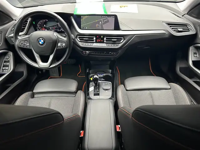 BMW 2 Series view 12