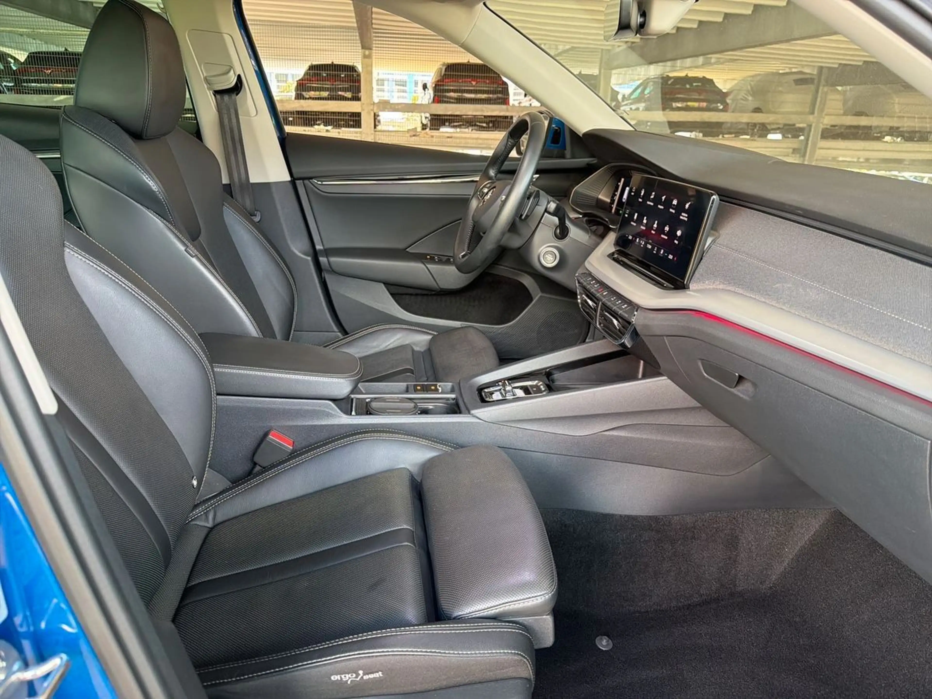 Skoda Octavia Combi Style 4x4 HeadUp/Leder/LED/AHK/1Hd — photo 4